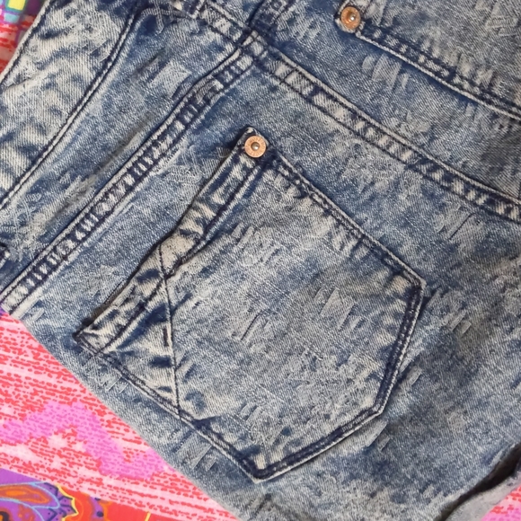 Mossimo High Rise Short Shorts - Picture 7 of 12